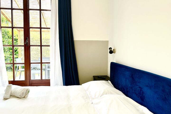 Room 15 of 74