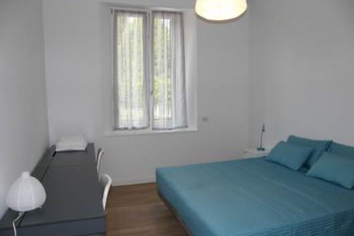 Room 11 of 25