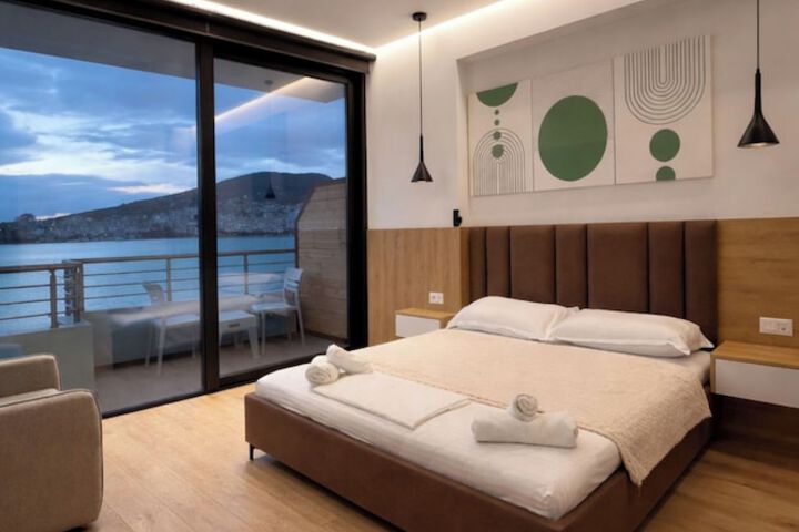 Hotel 72 of 73
