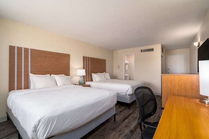 Room 7 of 17
