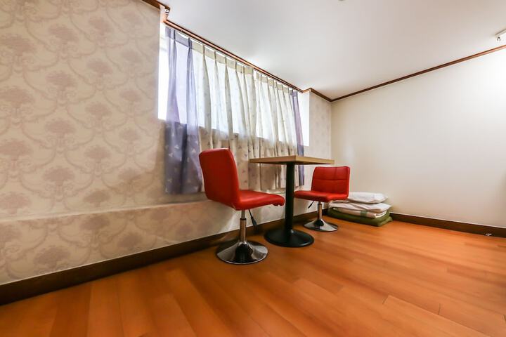 Room 31 of 47
