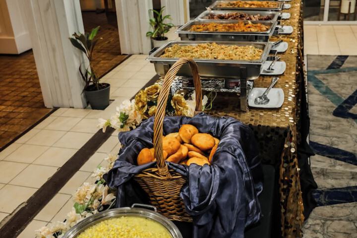 Dining 63 of 102