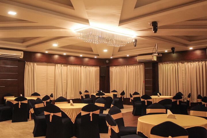 Ballroom/Hall 62 of 85
