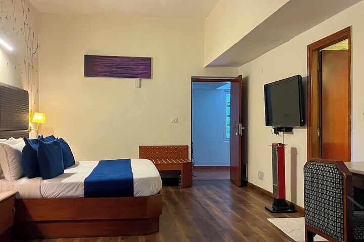 Room 36 of 60