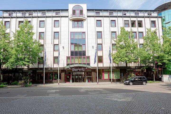Hotel 44 of 44