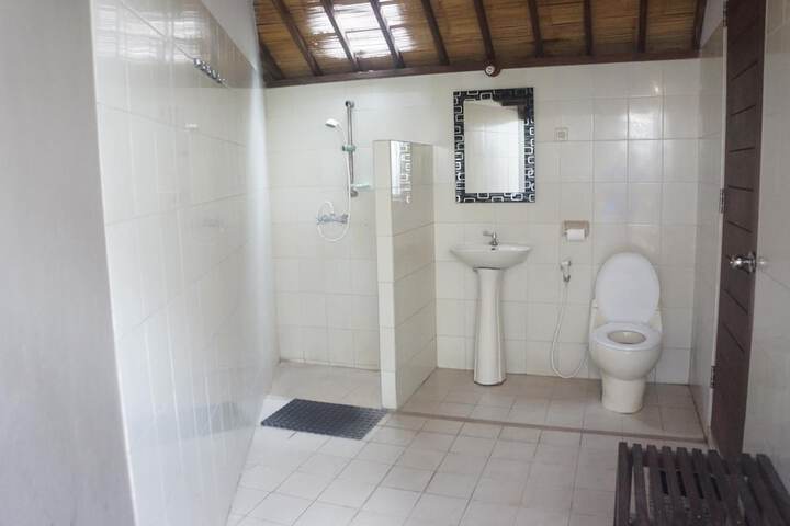 Room 14 of 50