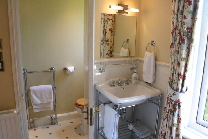 Room 21 of 22