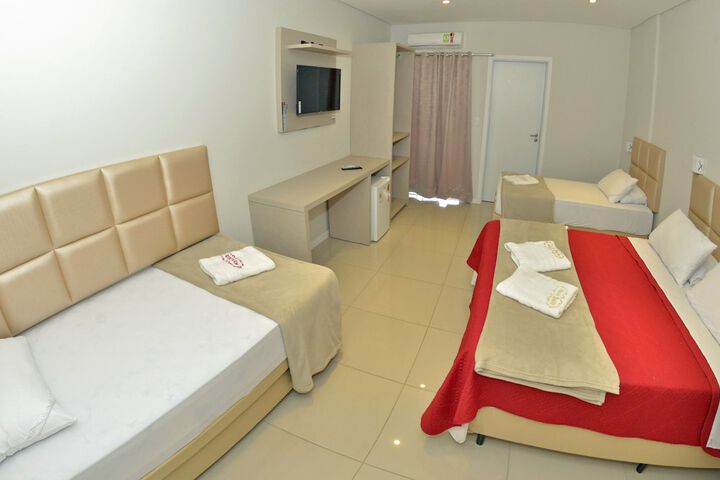 Room 8 of 18