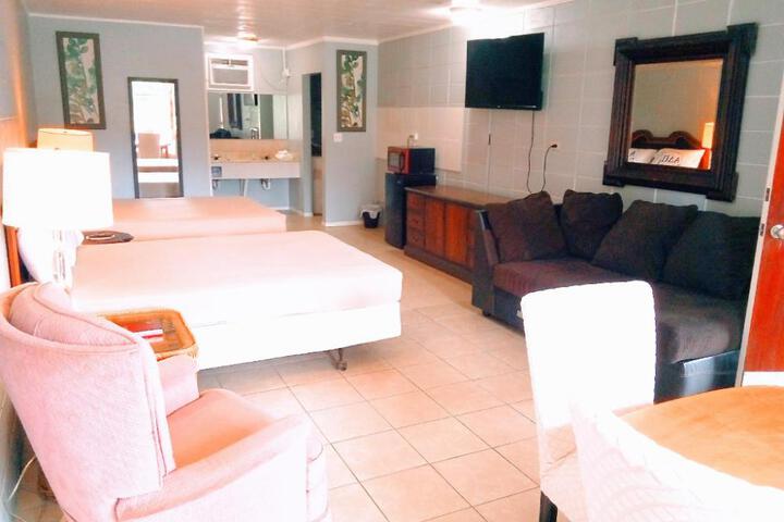 Country Inn 15099 HWY 17 Townsend GA 31331
