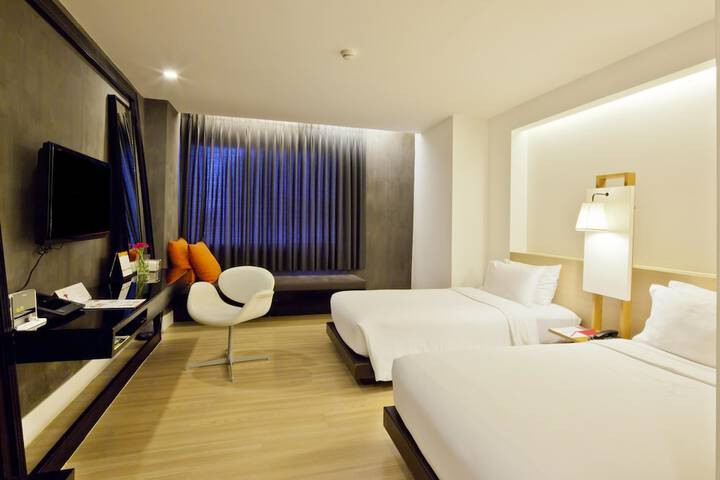 Room 6 of 39