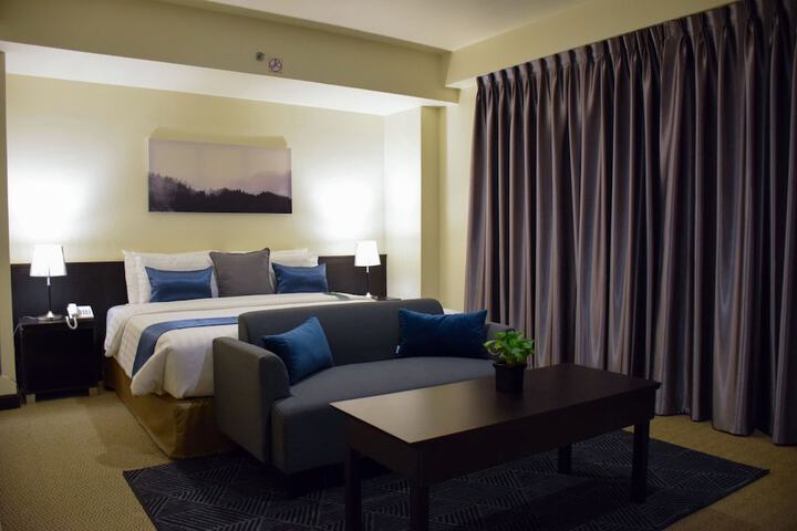 Room 11 of 31