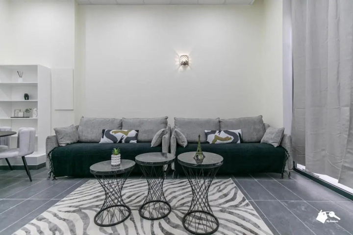 Room 2 of 21