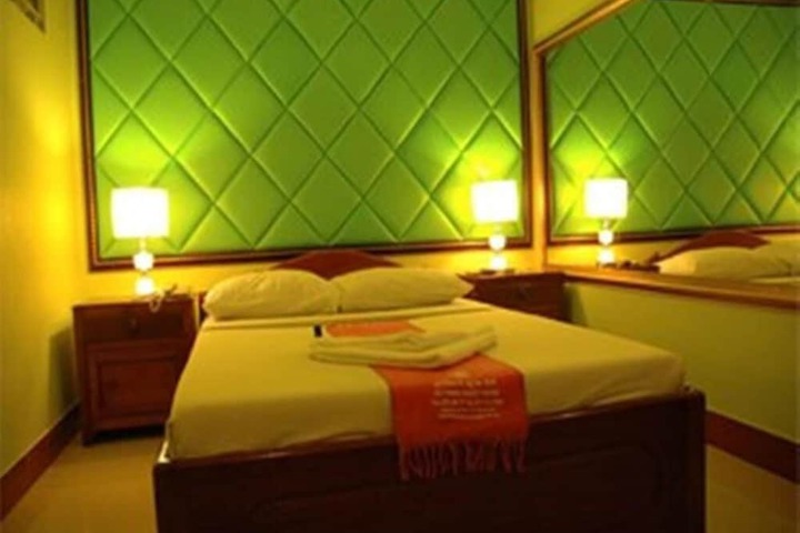 Room 19 of 29