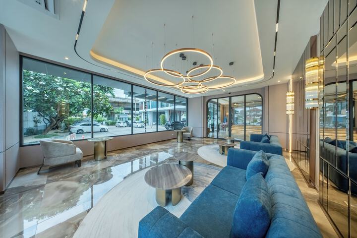Hotel Interior 10 of 78