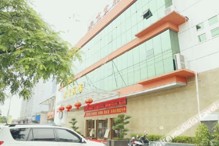Hotel 7 of 17