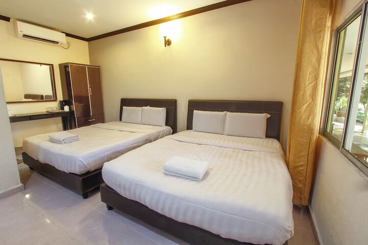Room 5 of 30