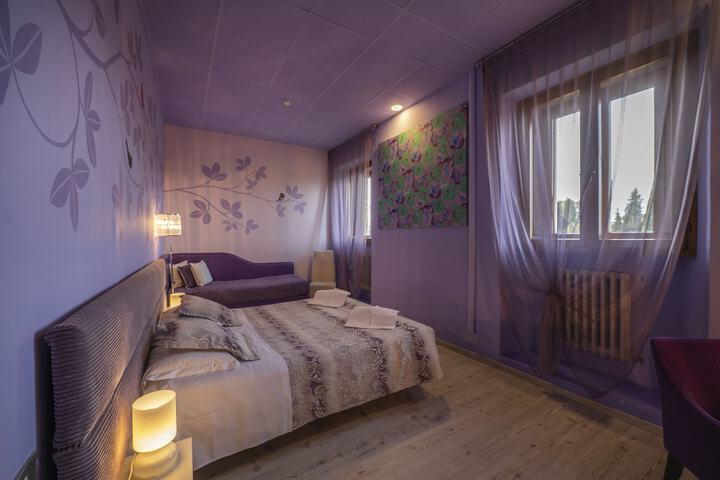 Room 38 of 104