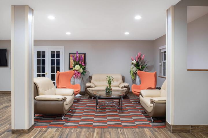 Guest Lobby