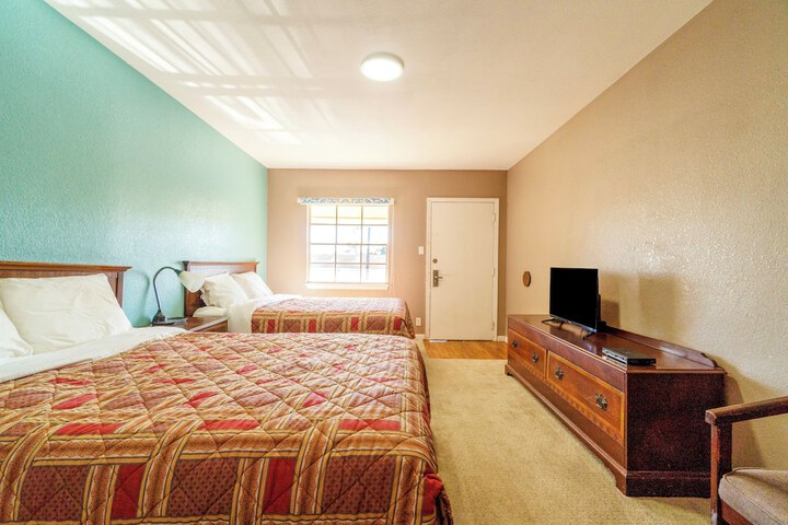 Room 19 of 43