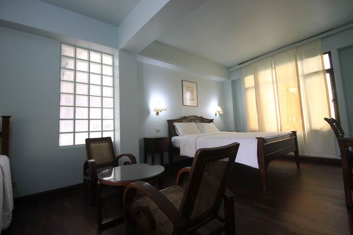 Room 65 of 167