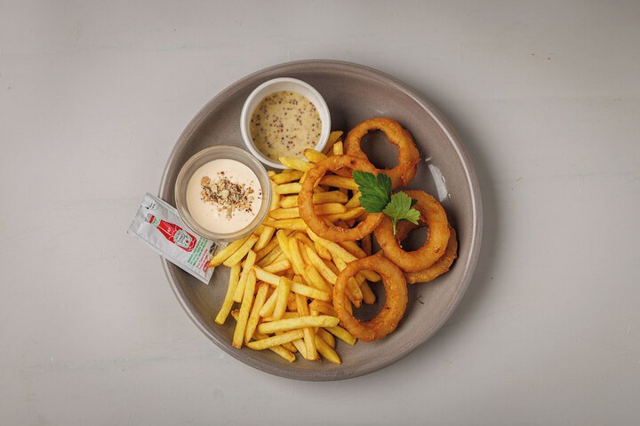 Dining 90 of 125