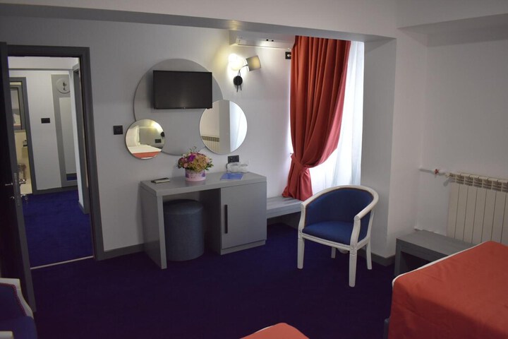Room 15 of 55