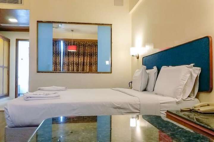 Room 11 of 41