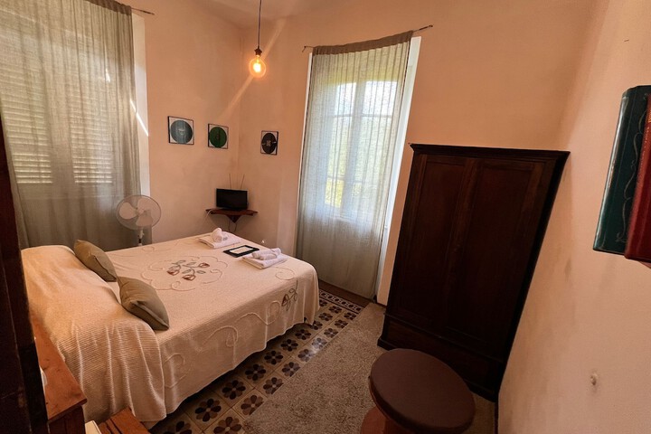 Room 20 of 49