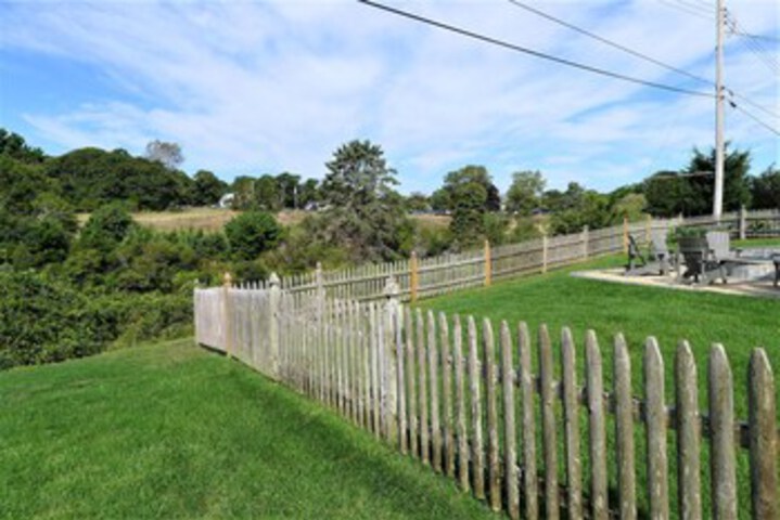 Property Grounds 28 of 52