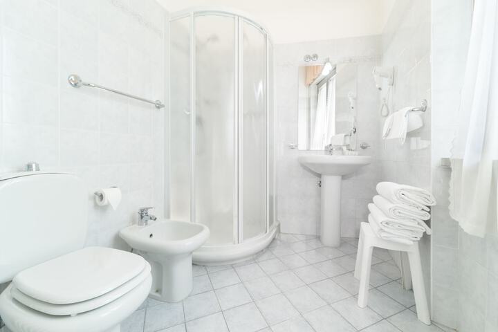 Clean Restrooms
