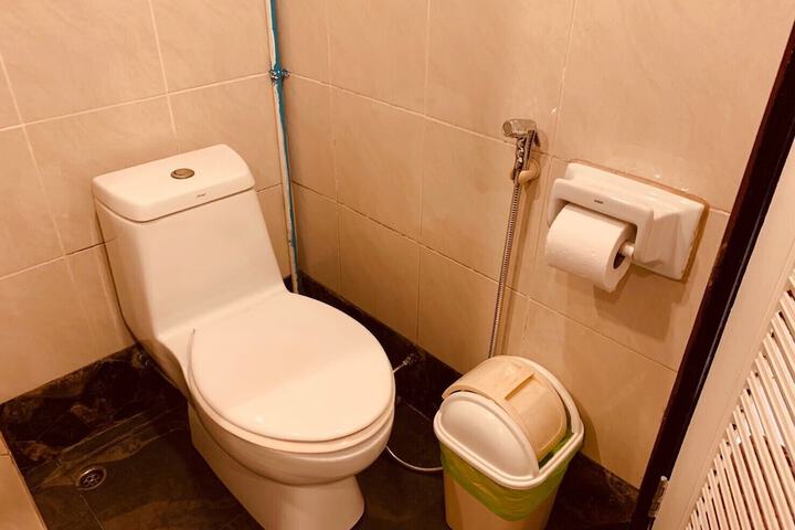 Room 67 of 93
