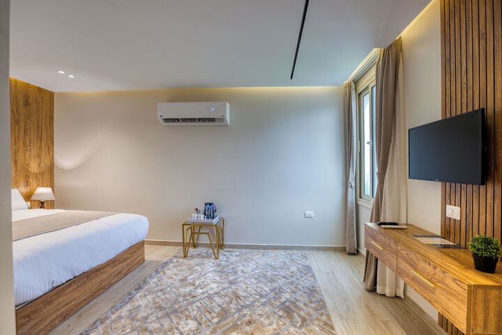 Room 29 of 103