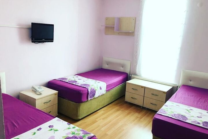 Room 8 of 27