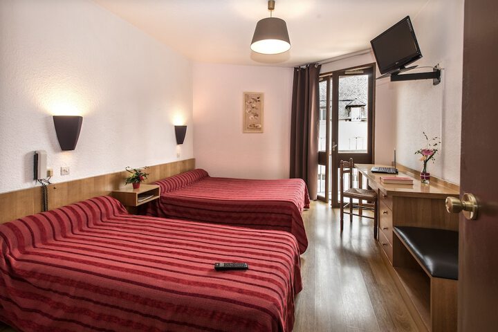 Room 5 of 30