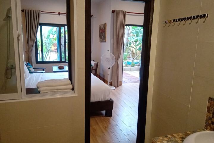 Room 104 of 178