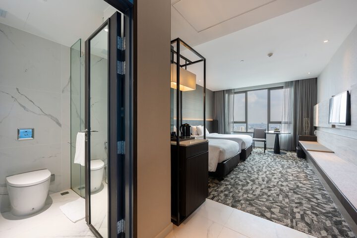 Room 70 of 151