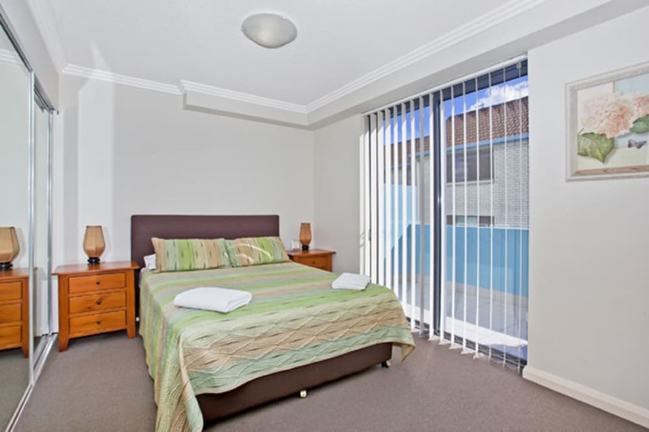 Room 13 of 65