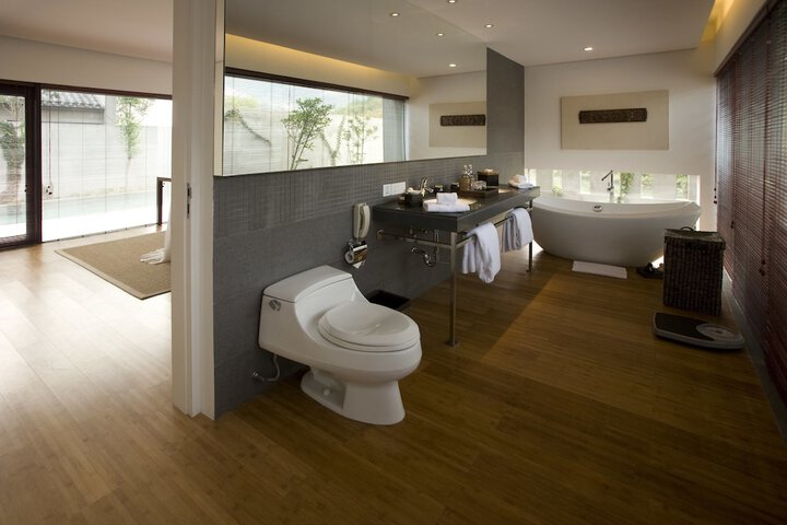 Clean Restrooms