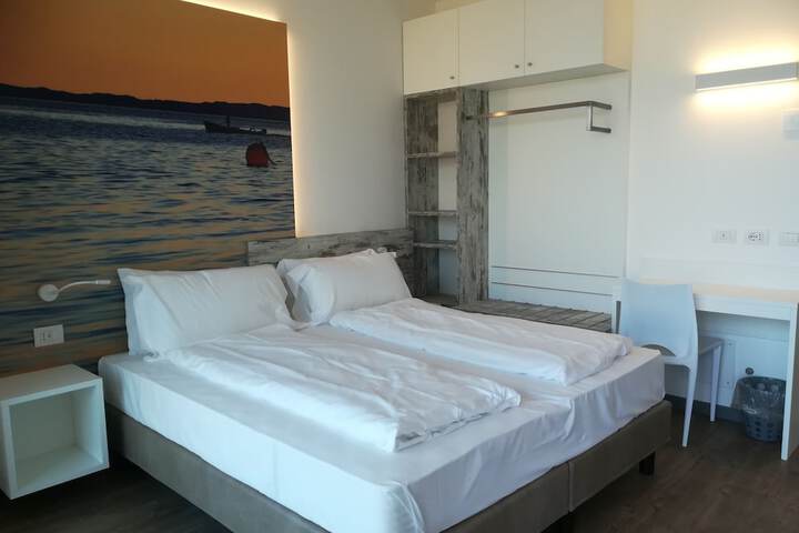 Room 20 of 81