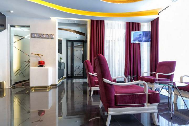 Lobby Entry