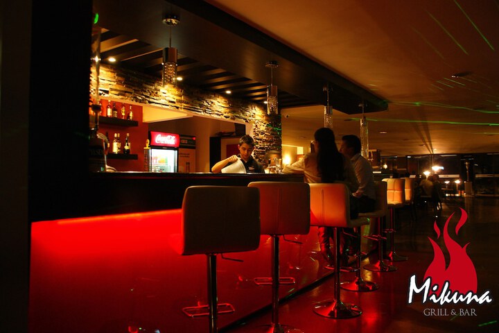 Lounge 28 of 34
