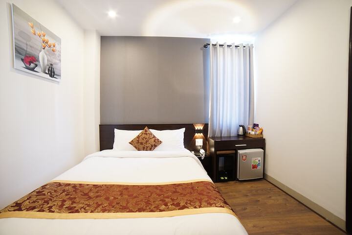 Room 3 of 23