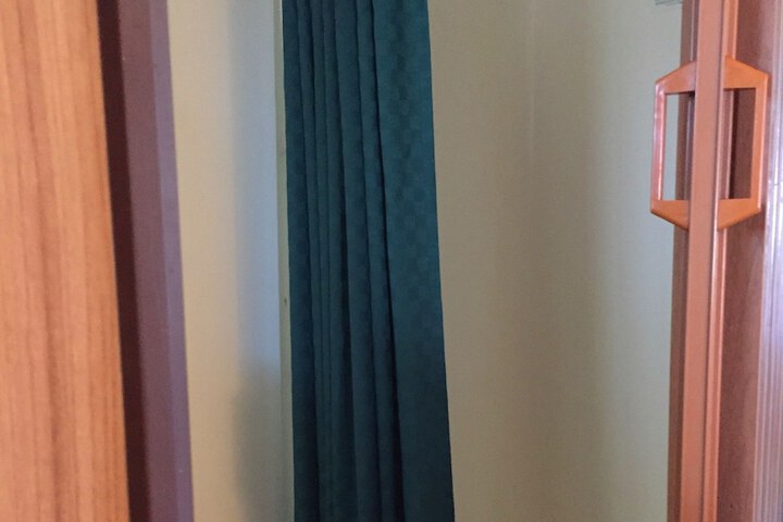 Room 56 of 80