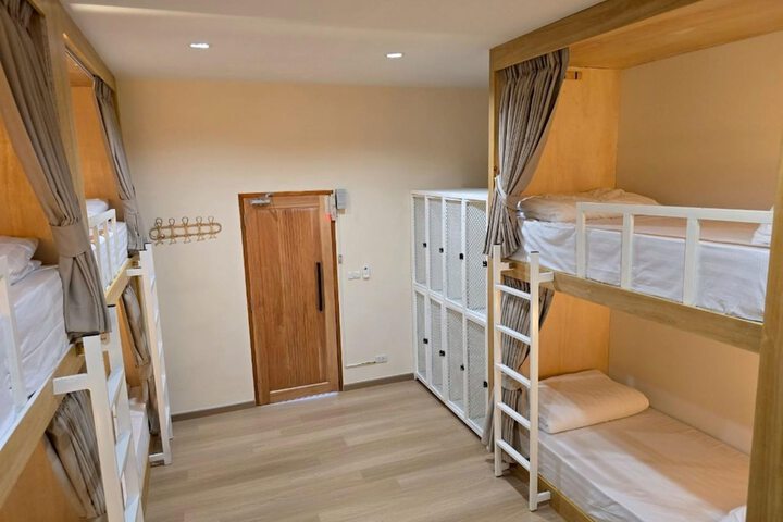 Room 15 of 86