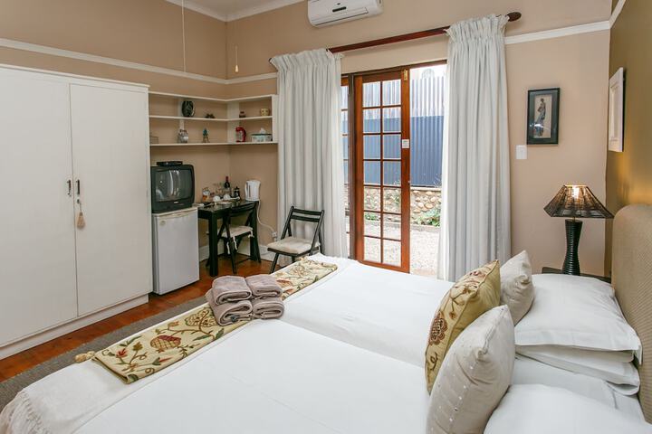 Room 5 of 69