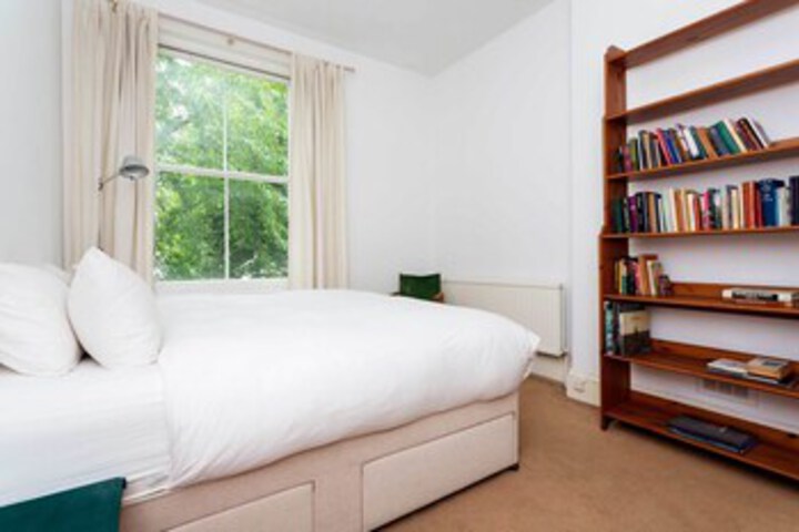 Room 14 of 15