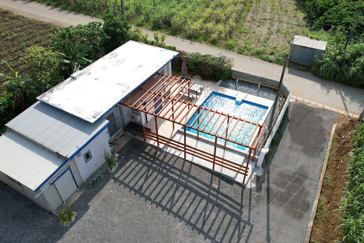 Pool 40 of 63