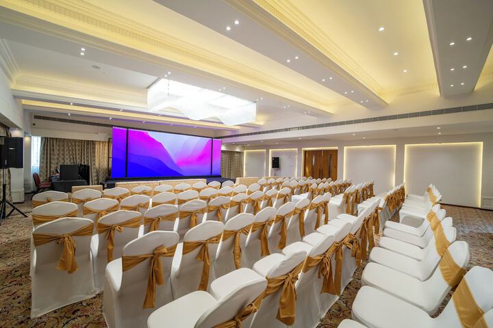 Ballroom/Hall 60 of 70