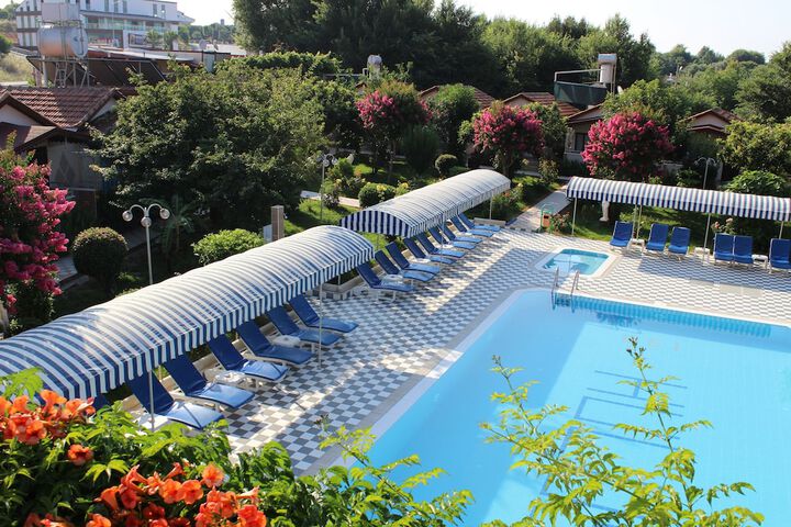 Pool 12 of 66