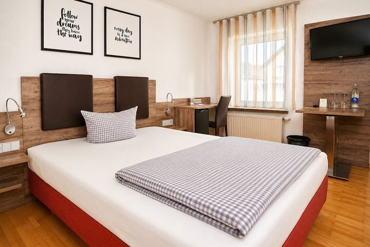 Room 5 of 21
